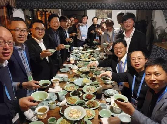 丁磊的烏鎮(zhèn)飯局，中國互聯(lián)網(wǎng)的三個十字路口